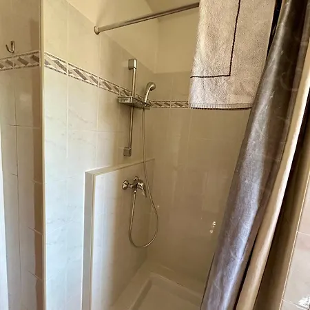 Les Ondes - Terrasse Rdc Calme Parking Proche *