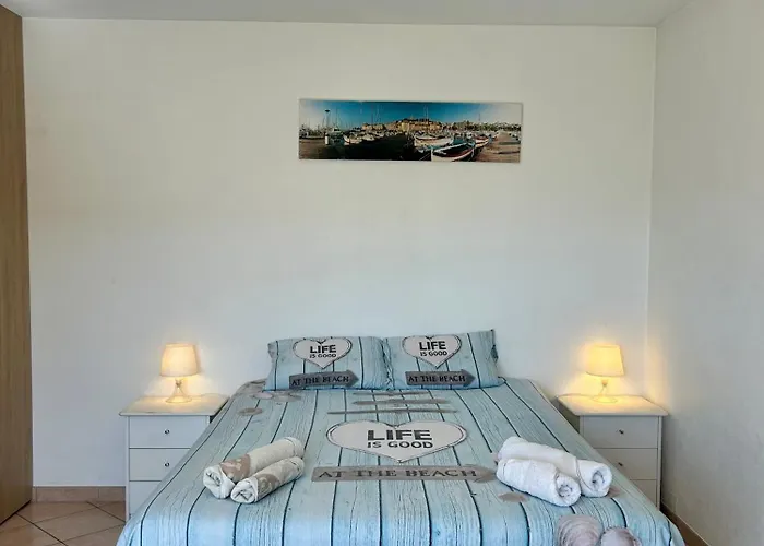 Les Ondes - Terrasse Rdc Calme Parking Proche * 昂蒂布