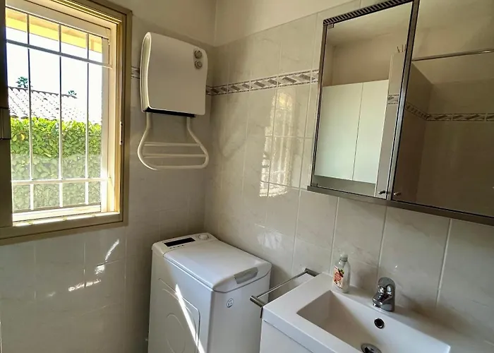 Les Ondes - Terrasse Rdc Calme Parking Proche 昂蒂布